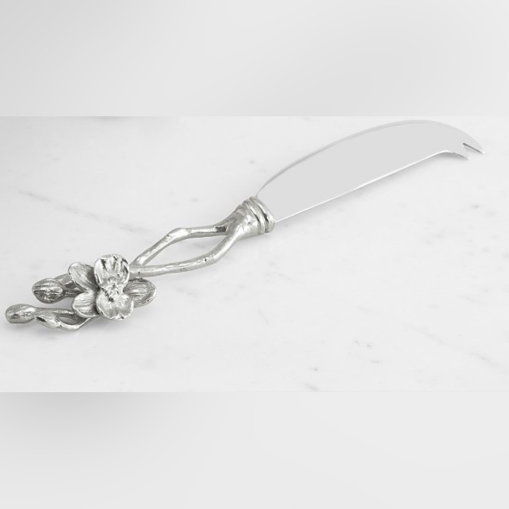 Michael Aram Silver 🧀 🔪 50% off or more, Brand New Serving Statement Any Apps!